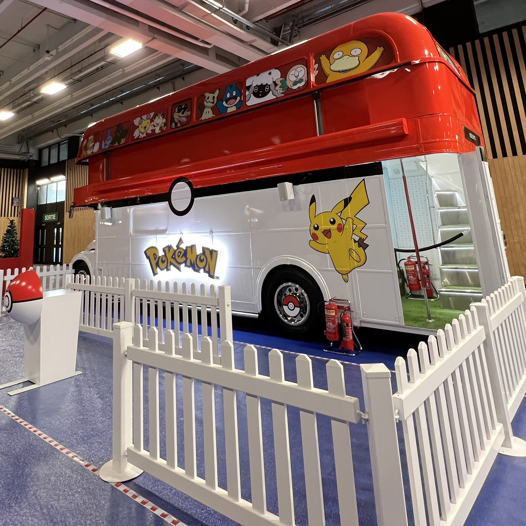 Pokémon Bus